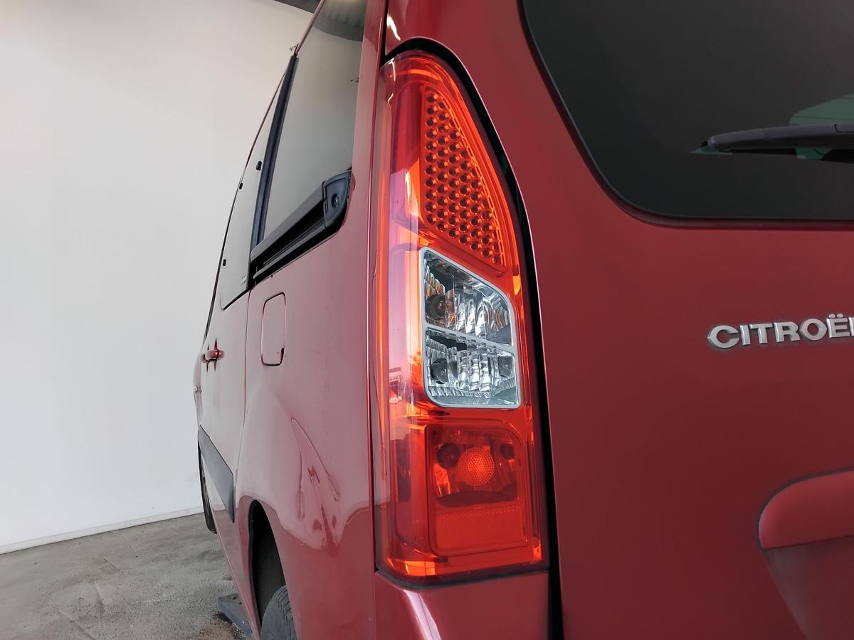 Citroen Berlingo 2 orig R&uuml;ckleuchte Heckleuchte links Fzg. mit Heckklappe BJ2010