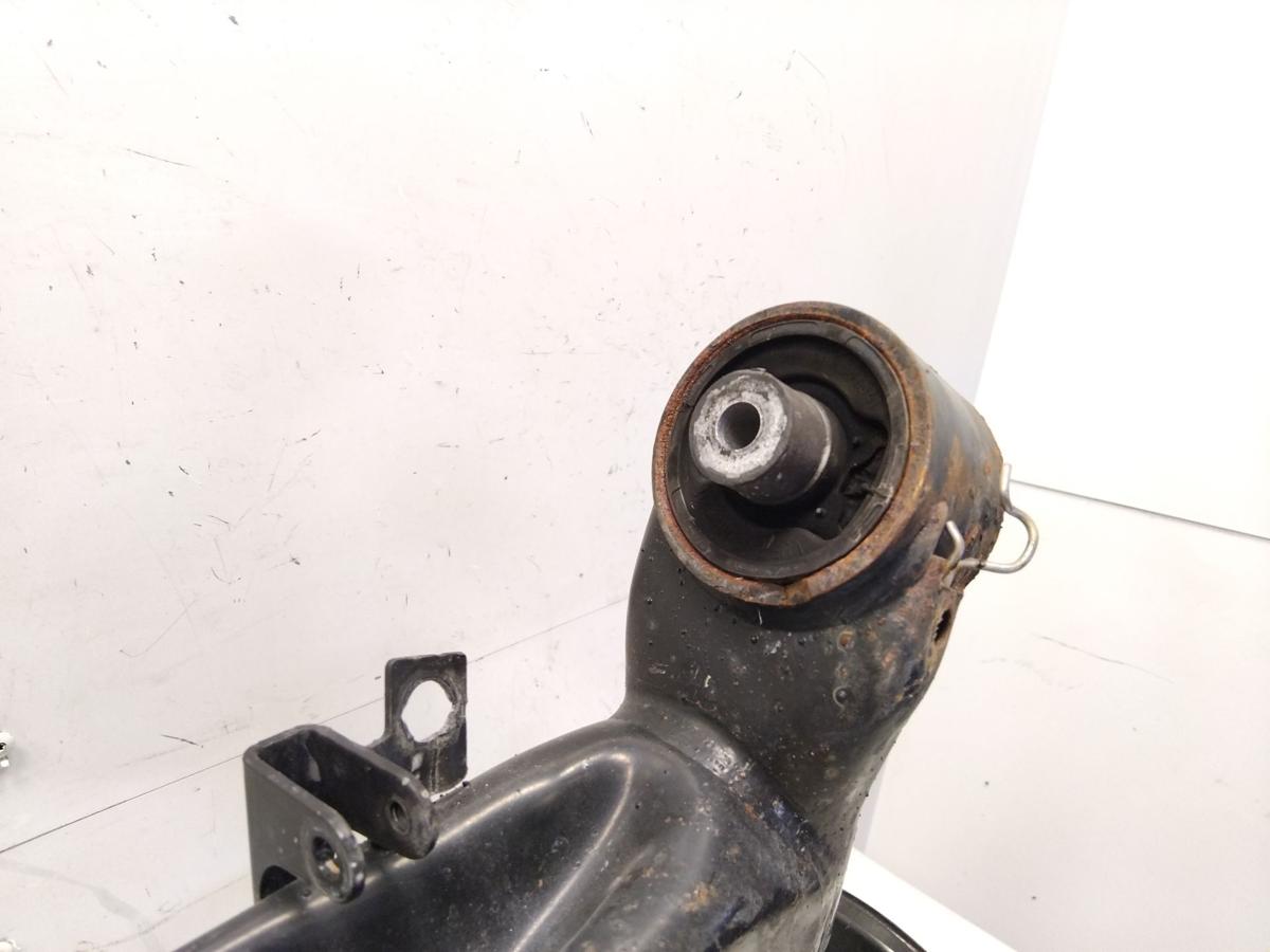 Audi A1 8X original Hinterachse mit intakten Buchsen rostfrei Bj.2010