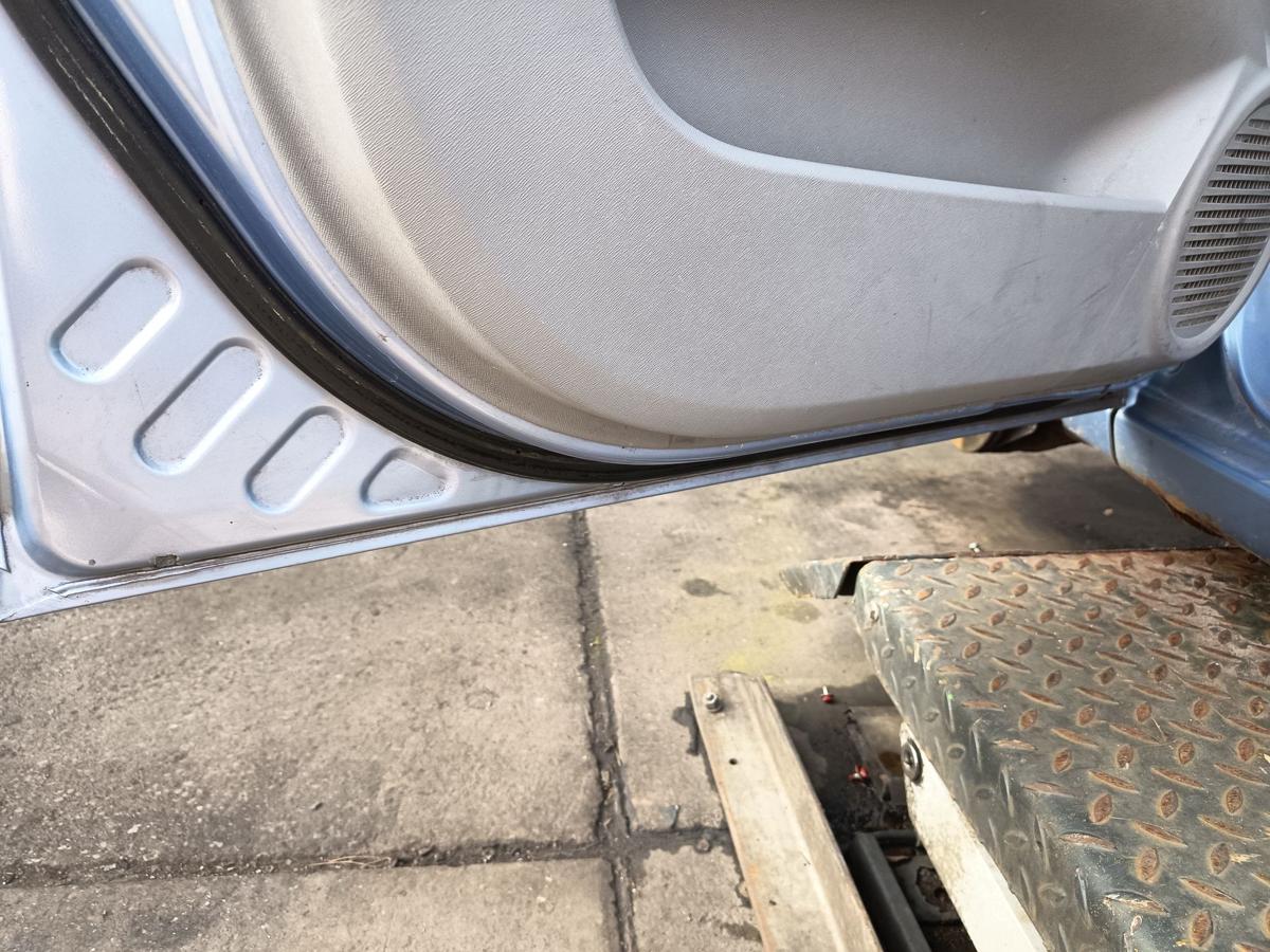 Kia Picanto BA original T&uuml;r vorne links L6 Diamantblau vor Facelift Bj 2007