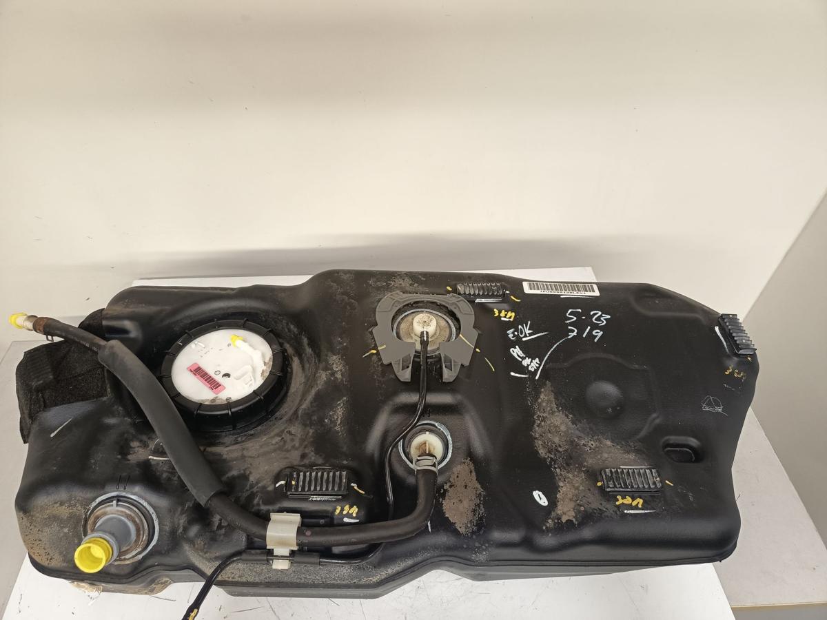 Mazda 2 DJ orig Tank Kraftstoffbehälter 1,5l 66KW Benzin Bj 2015