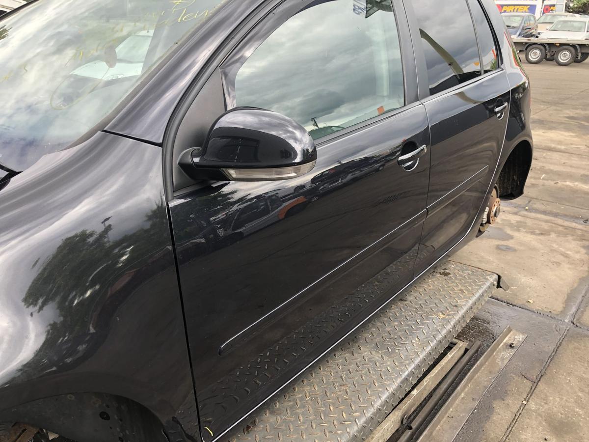 VW Golf V original Tür vorn links Fahrer C9Z Black magic Bj 2008