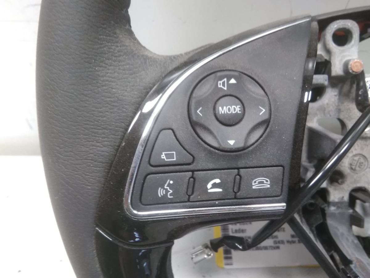 Mitsubishi Eclipse Cross original 3-Speichen-Multifunktiion-Lederlenkrad Bj.2024