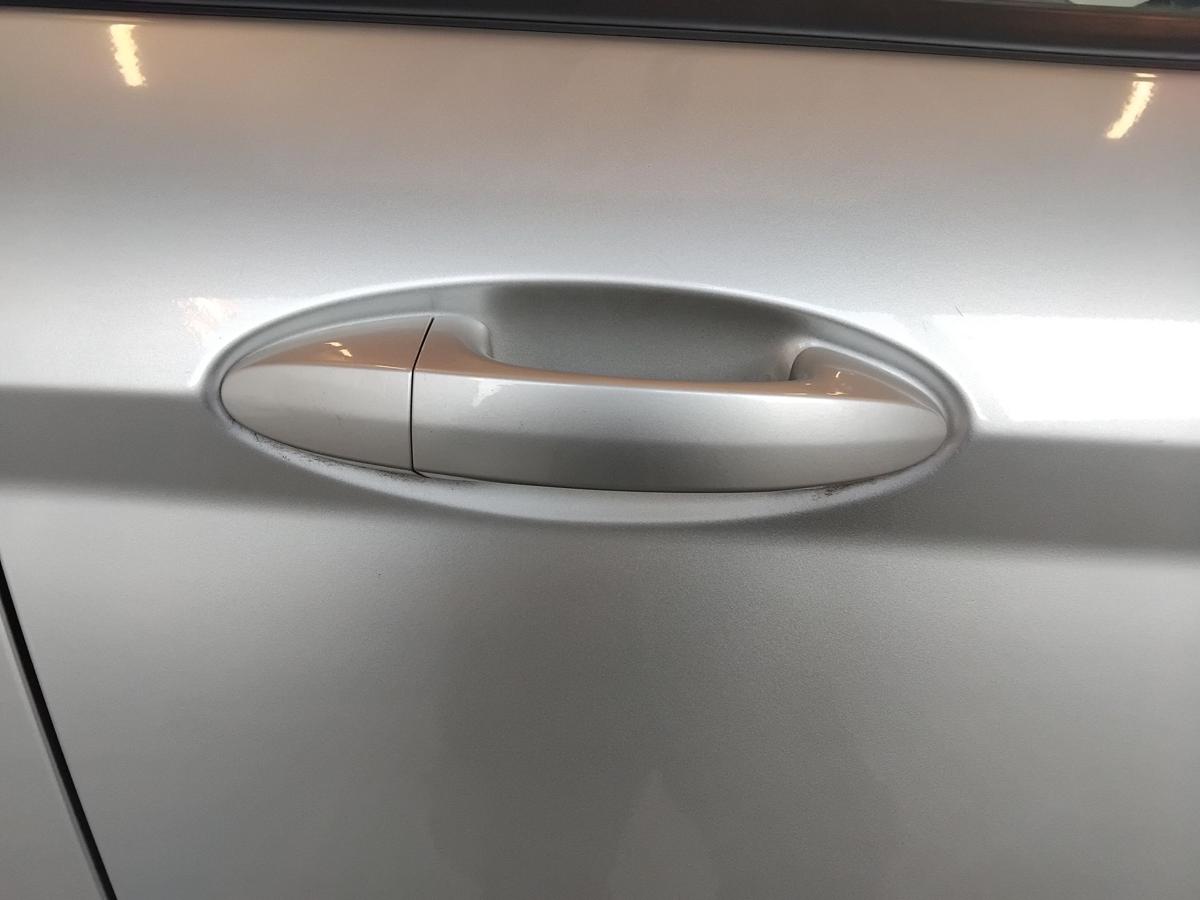 Ford Fiesta JA8 T&uuml;r vorn rechts Beifahrert&uuml;r 5-T&uuml;rer Polarsilbermetallic BJ2009