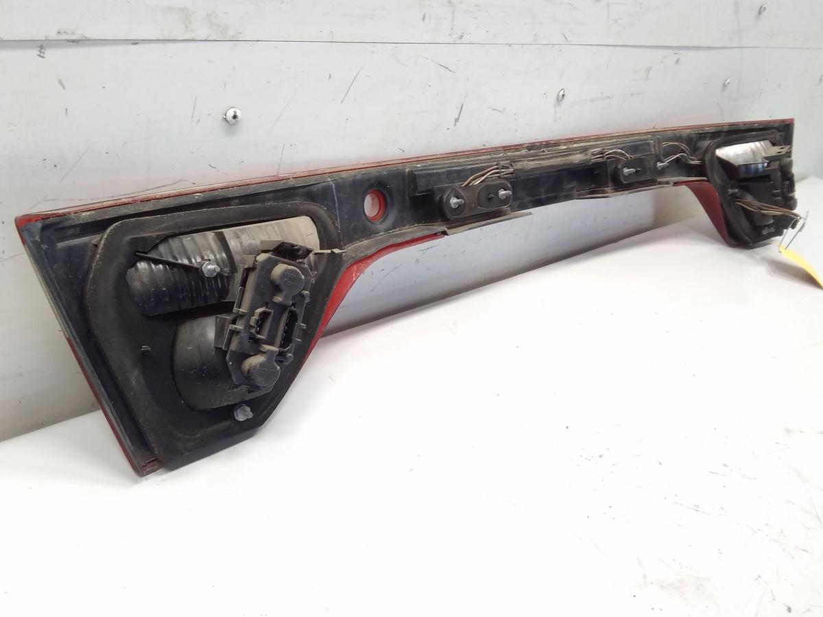 Seat Toledo 1M original Leuchtenband R&uuml;ckleuchtenband Heckklappe BJ1999
