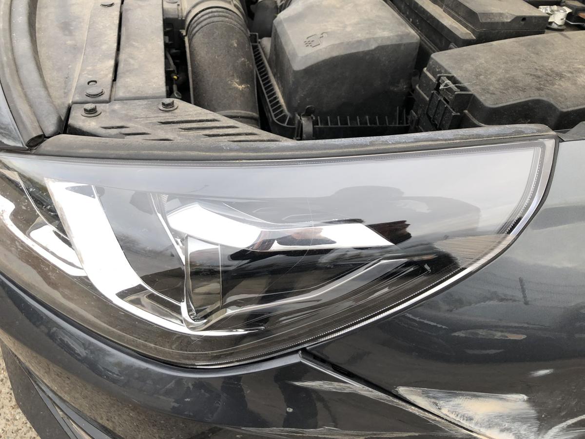 Hyundai i30 PD Scheinwerfer links Frontscheinwerfer Halogen Beschädigt 20-24