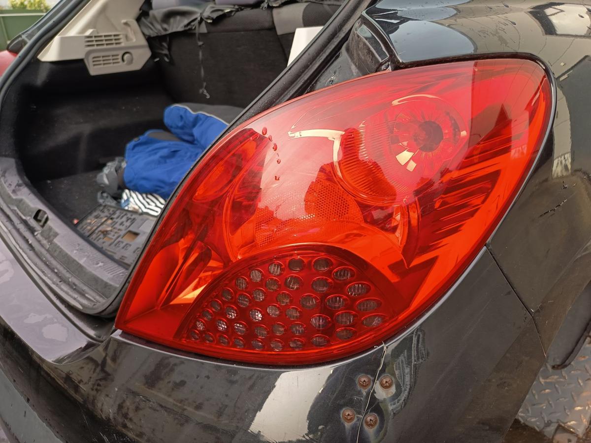 Peugeot 207 original Rückleuchte rechts Heck/Schluss/Licht Bj 2007