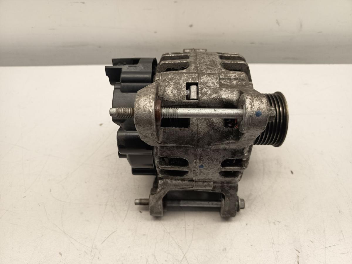 Renault Clio III original Lichtmaschine Generator 1.2l 55kW 90A Bj 2012