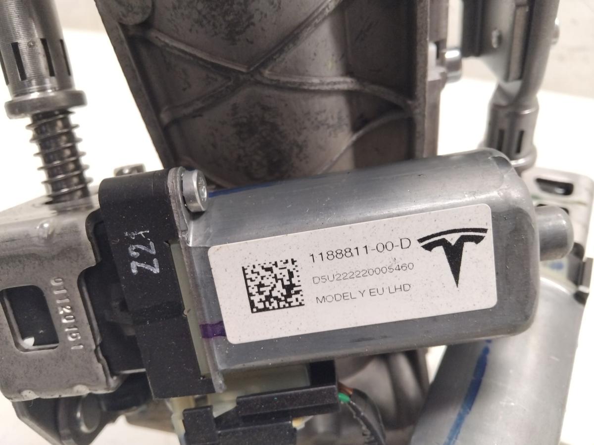 Tesla Model Y original Lenks&auml;ule mit Stellmotoren RWD Heckantrieb BJ2023