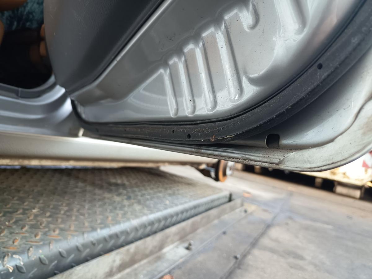 Opel Agila A original Tür hinten rechts Z157 Silber Bj 2002