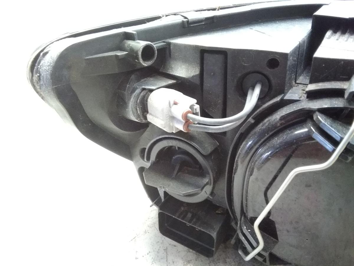 Volvo V50 S40 II orig Scheinwerfer vorn links Halogen mit LWR 31335221 BJ2007