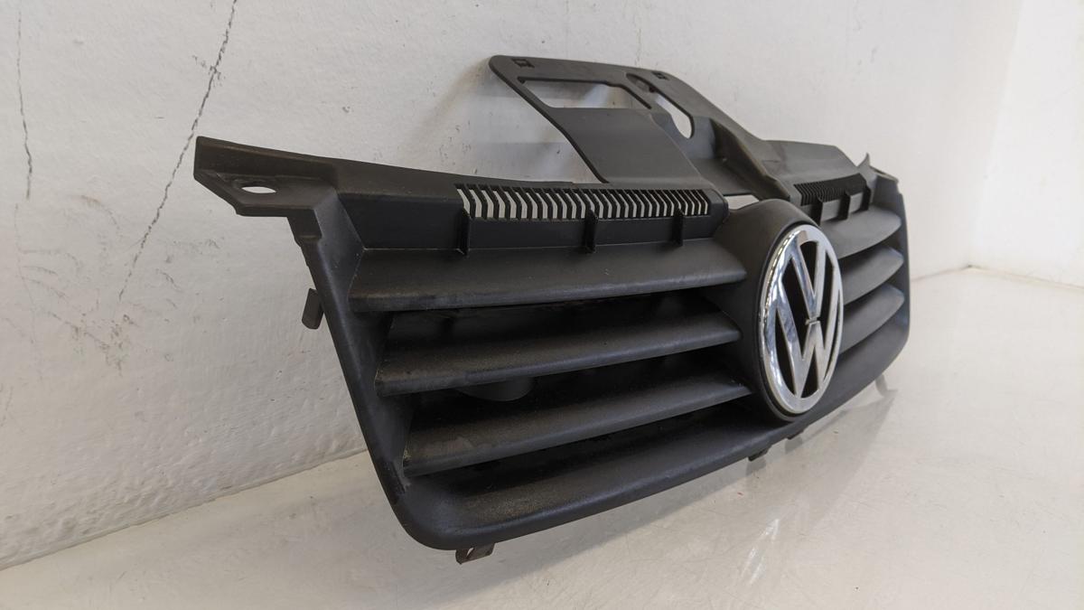 Kühlergrill Frontgrill Grill mit Logo OE VW Polo 9N1