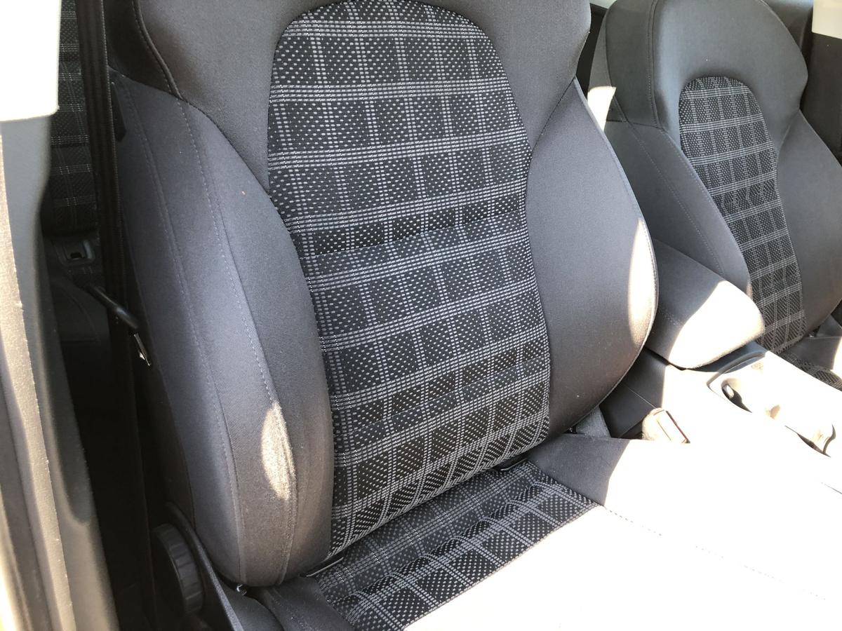 Audi A5 8T Sportback Beifahrersitz Sport Sitz vorn rechts Stoff mit Heizung