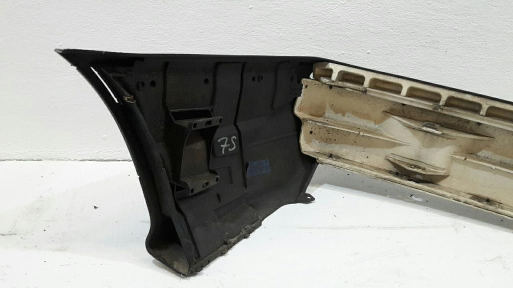 BMW E36 orig. Stoßfänger Stoßstange hinten Limo grün 511281353609