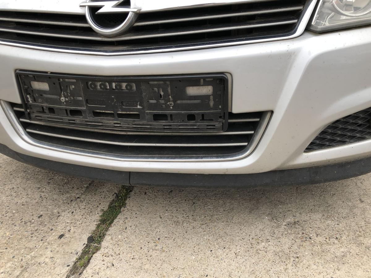 Opel Astra H Caravan Sto&szlig;f&auml;nger vorn Frontsch&uuml;rze Facelift Nebel 2AU Starsilber