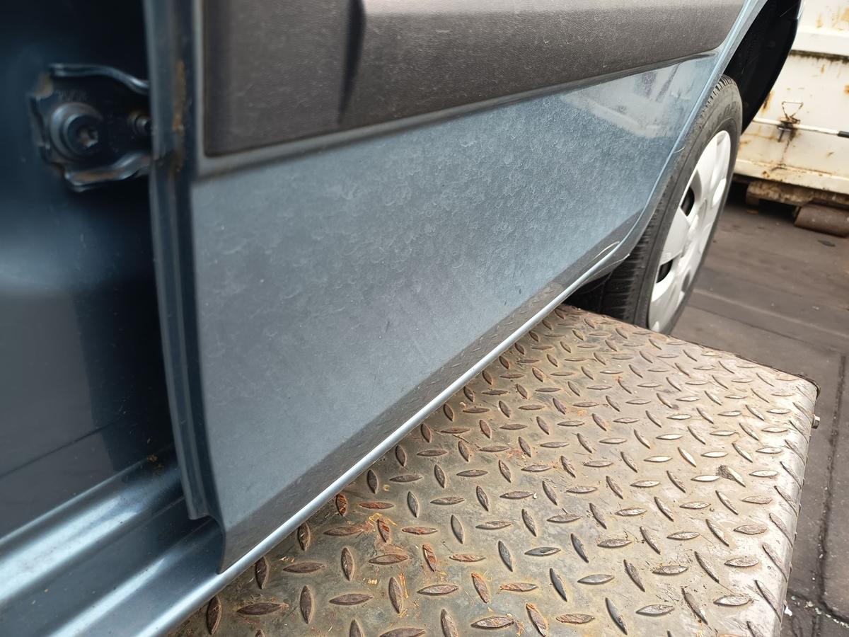 Skoda Fabia II 5J original T&uuml;r hinten links Fond F5X Satingrau Bj 2008