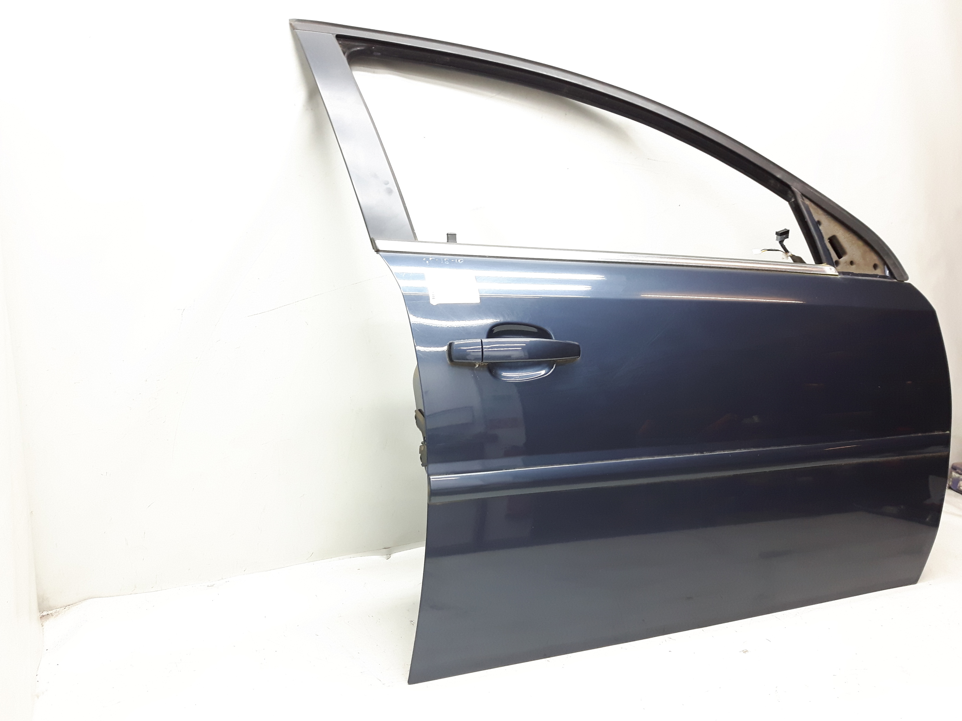 Opel Vectra C Caravan Z02 Tür vorn links Fahrertür Z168 metroblaumetallic BJ2008