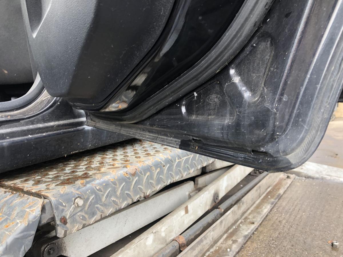 Ford Fiesta ´02 original Tür hinten rechts Fond Pantherschwarz Bj 2007