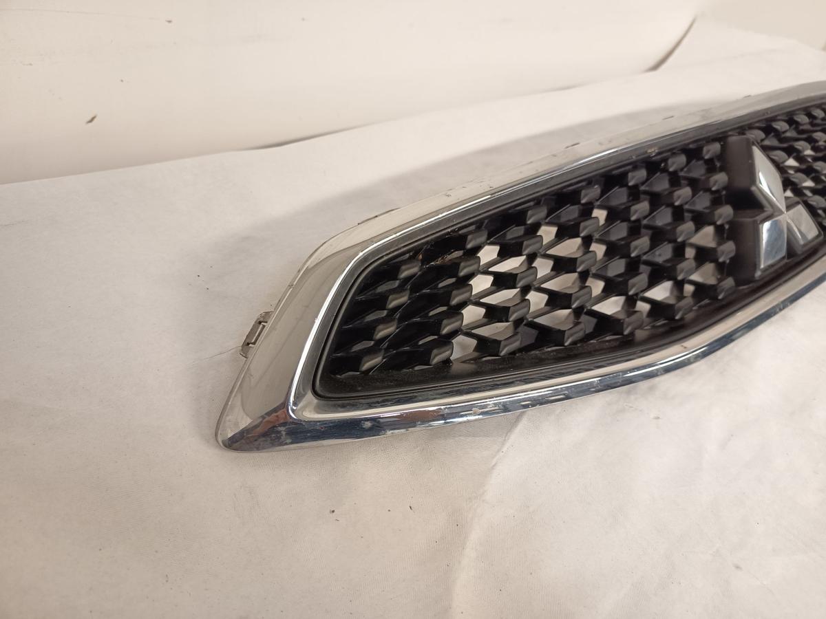 Mitsubishi Space Star A00 original Grill Kühlergrill mit Emblem Chrom ab 2013