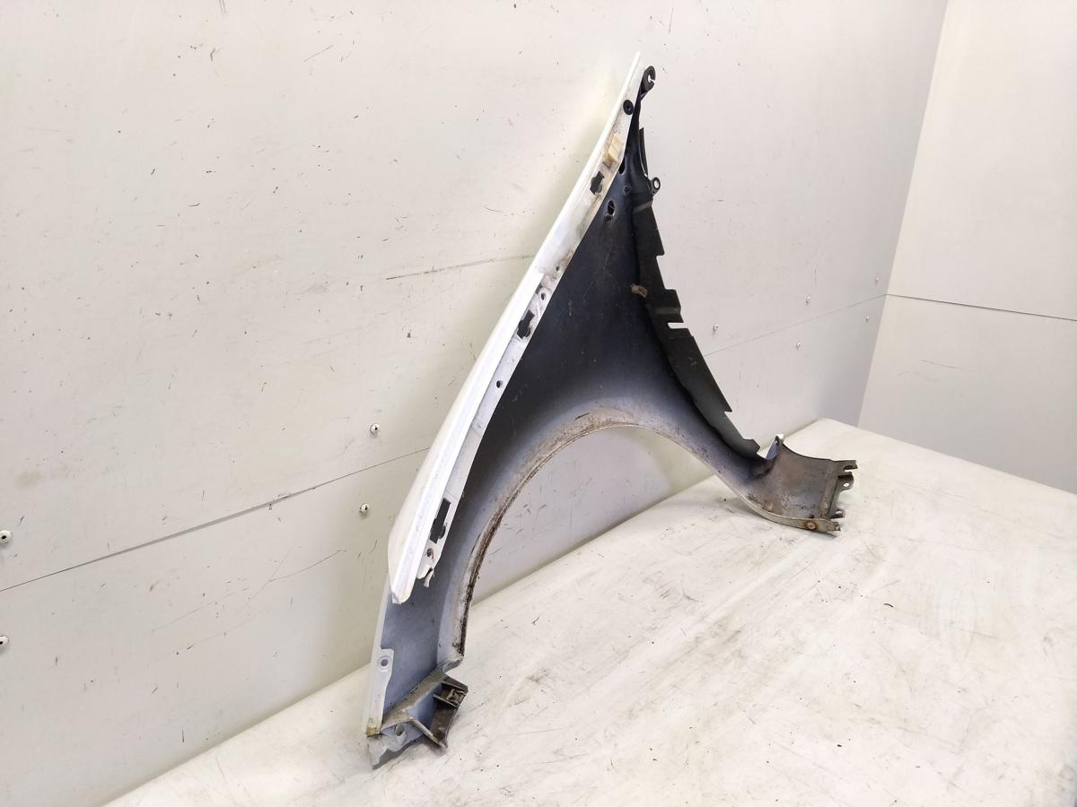 Renault Clio 3 original Kotfl&uuml;gel vorn rechts wei&szlig; OV369 Index 185 BJ2009