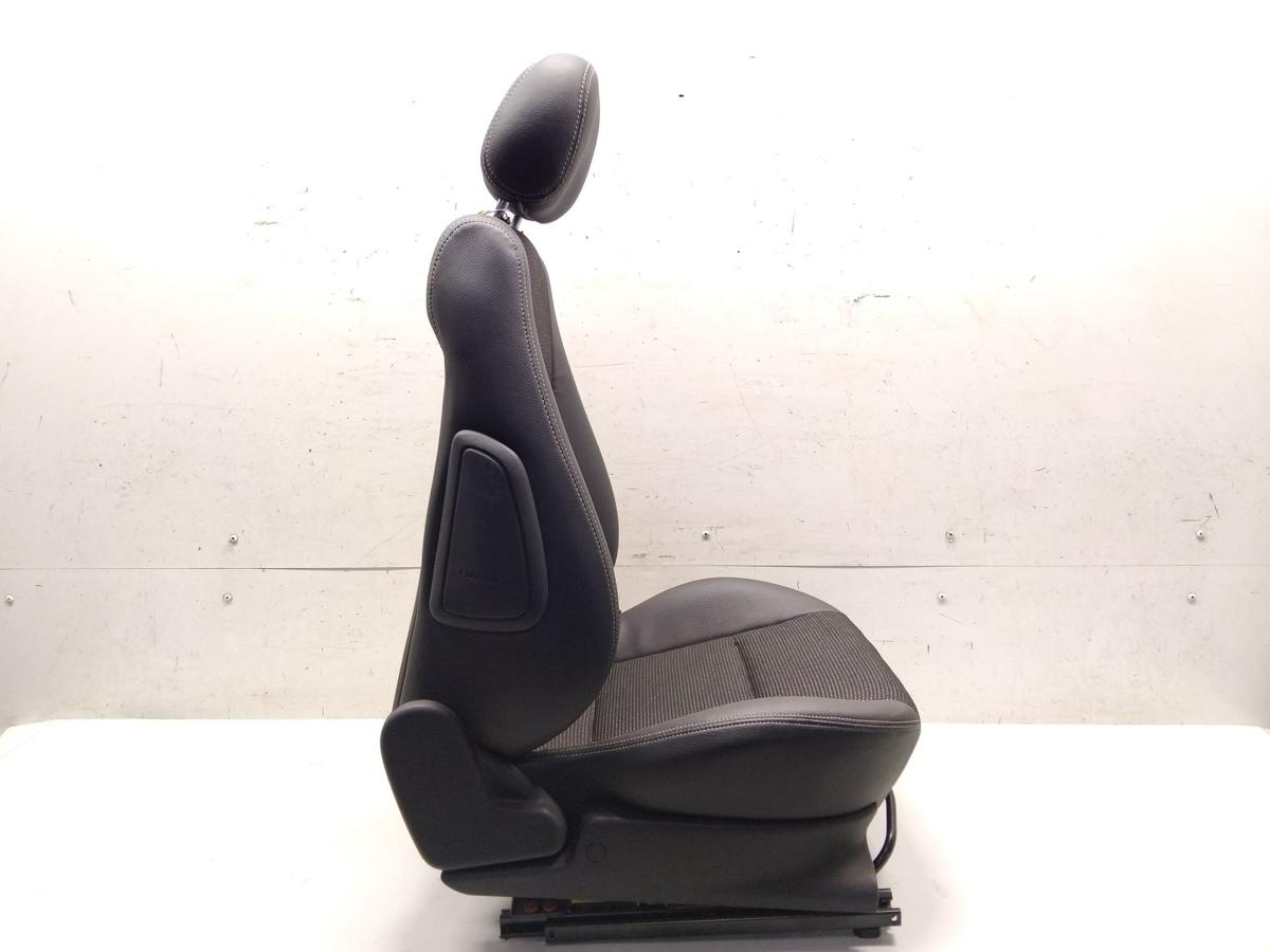 Opel Tigra TwinTop orig.Sitz vorn rechts Beifahrersitz Teilleder schwarz BJ2006