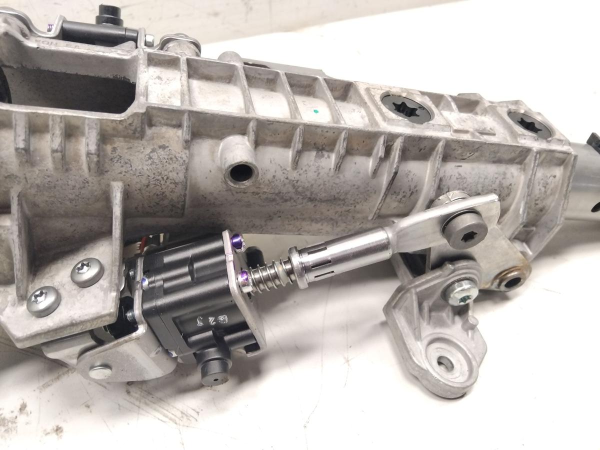 Tesla Model Y original Lenks&auml;ule mit Stellmotoren RWD Heckantrieb BJ2023