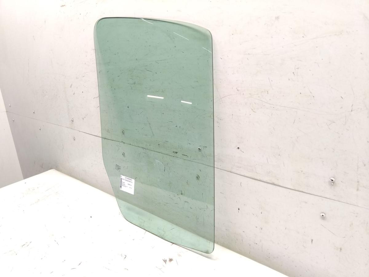 Mercedes Benz Sprinter 2 906 T&uuml;rscheibe vorn links gr&uuml;ncolor Bj.2006