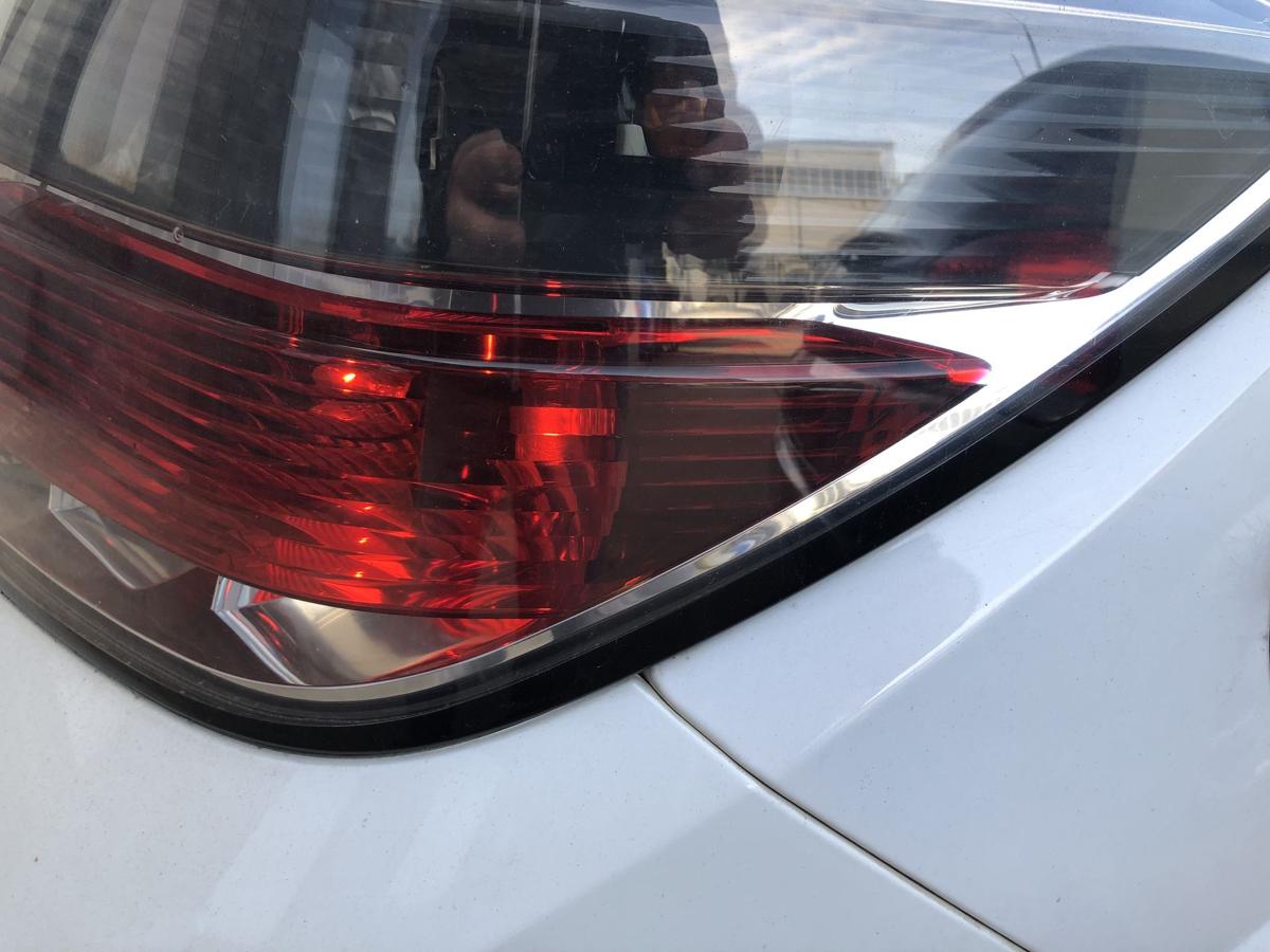 Opel Astra H GTC R&uuml;ckleuchte rechts R&uuml;cklicht Heckleuchte Schlusslicht