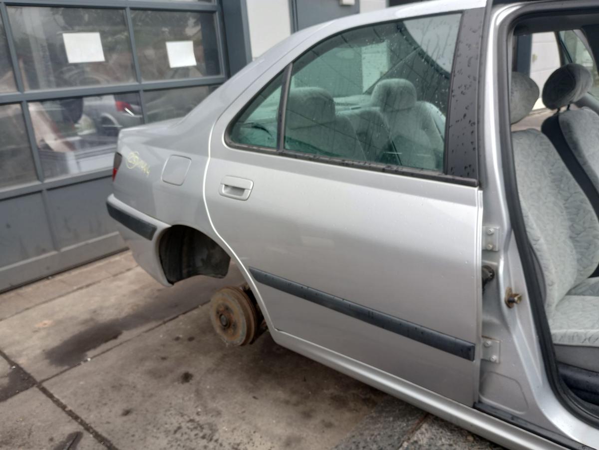 Peugeot 406 Limo original Tür hinten rechts EYC Quarzsilber Bj 1997