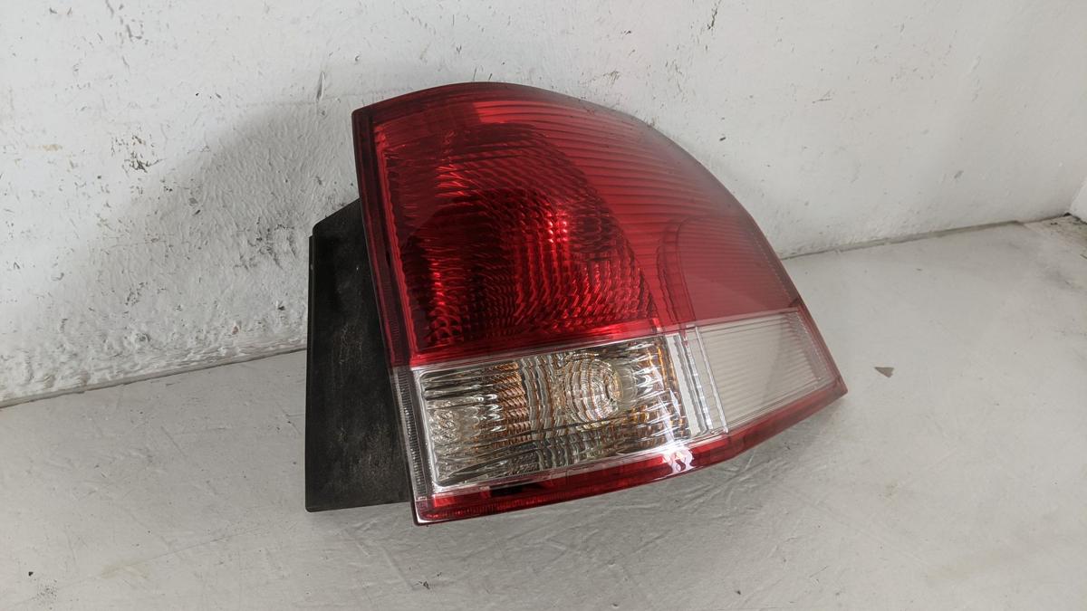 Rückleuchte Schlussleuchte Rücklicht Lampe hinten rechts Opel Vectra C Caravan