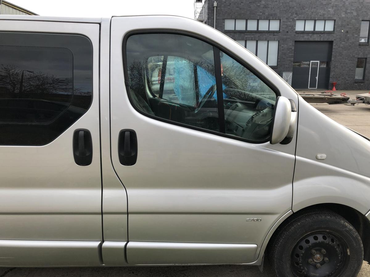 Tür vorn rechts Rohbau Beifahrertür 82U Starsilber M2 Opel Vivaro X83