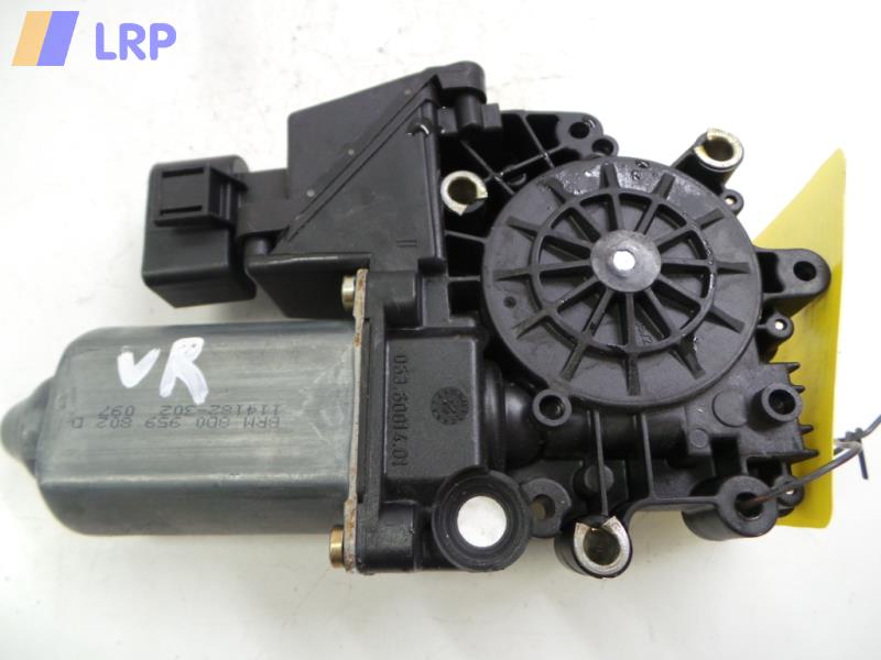 Audi A4 B5 Limousine Bj.95 Fensterhebermotor vorn rechts 8D0959802D Brose