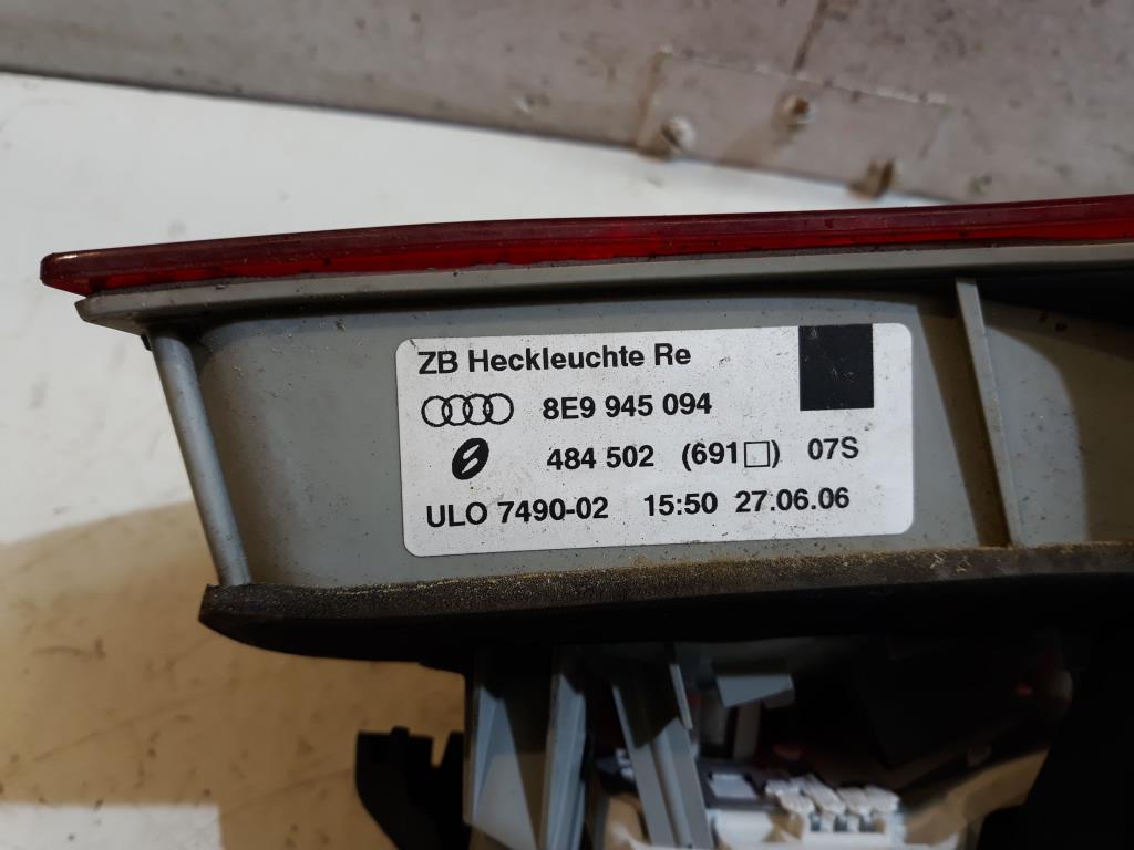 Audi A4 8E B7 Avant BJ 2006 Rücklicht rechts innen Rückleuchte Heckleuchte 8E9945094