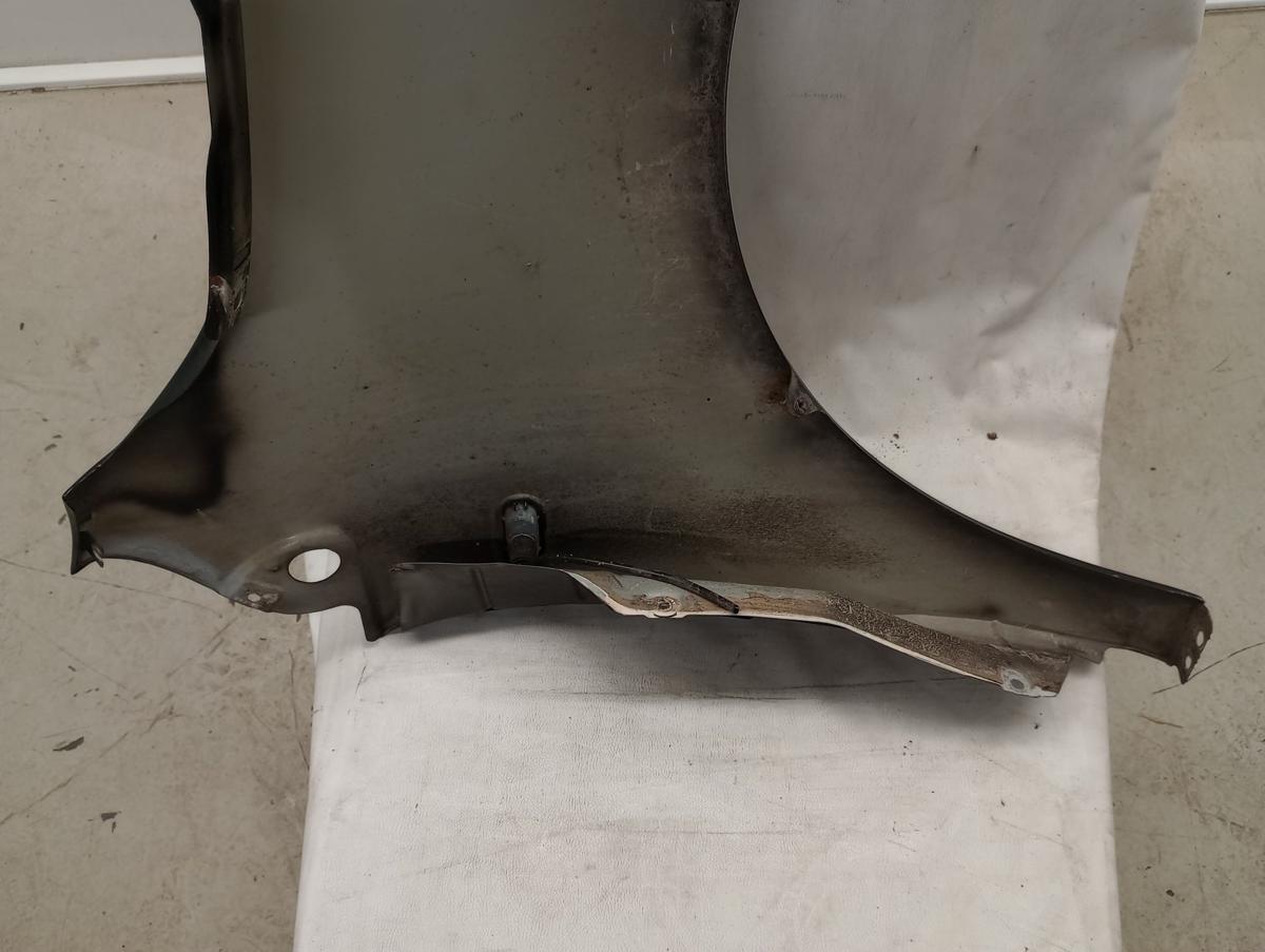 VW Fox original Kotflügel links Fender Fahrerseite L041 Brilliantschwarz Bj 2006