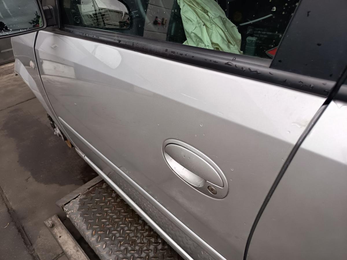 Opel Meriva A original T&uuml;r vorn links Fahrer Z157 Starsilber Bj 2010