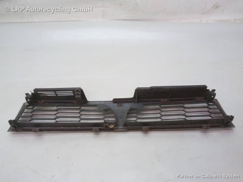 Mitsubishi Galant EAO BJ1999 Grill Kühlergrill chrom