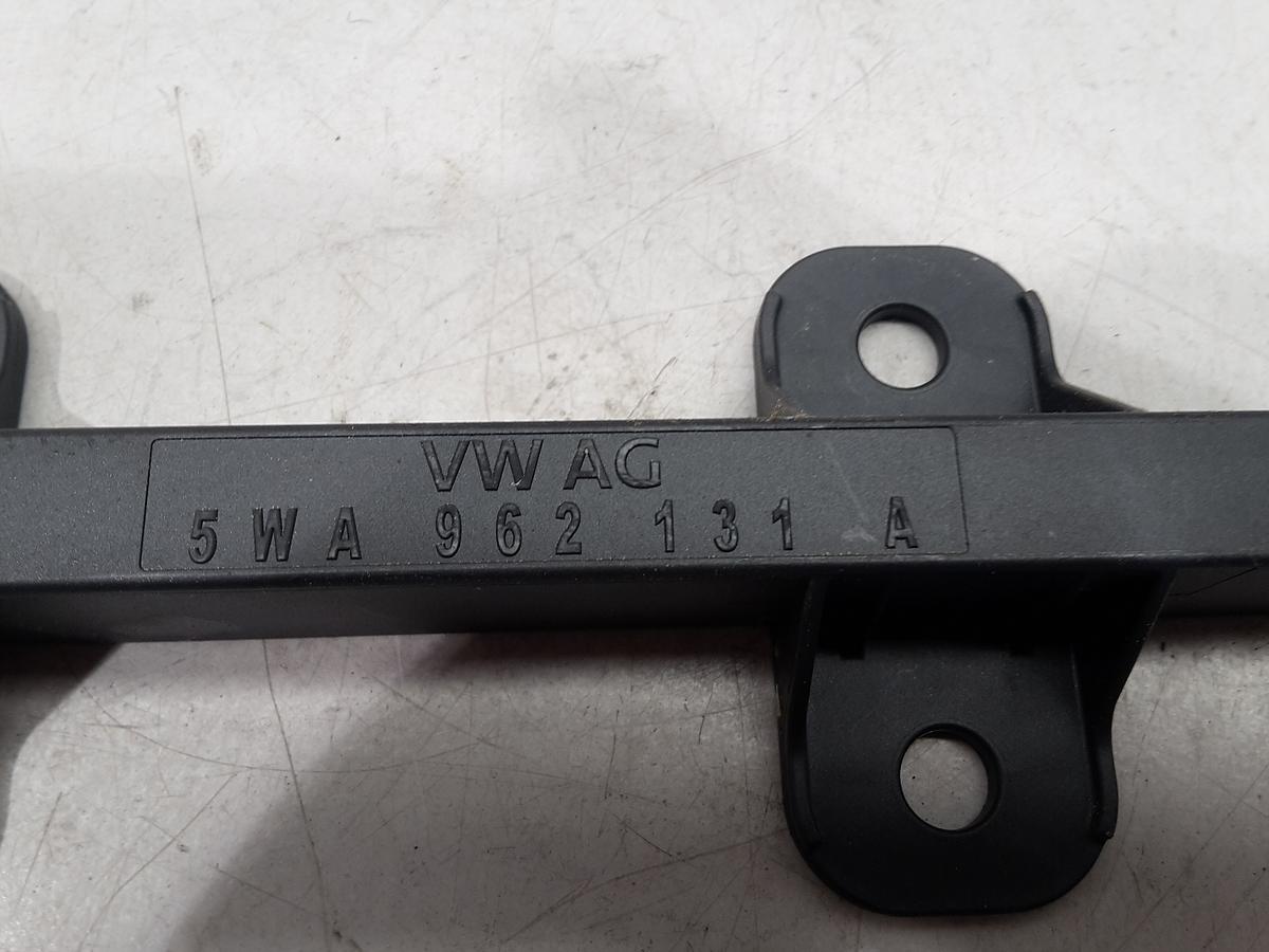 VW ID.3 E11 Bj. 2020 orig. Antenne Zugang Startberechtigung vorne rechts 5WA962131