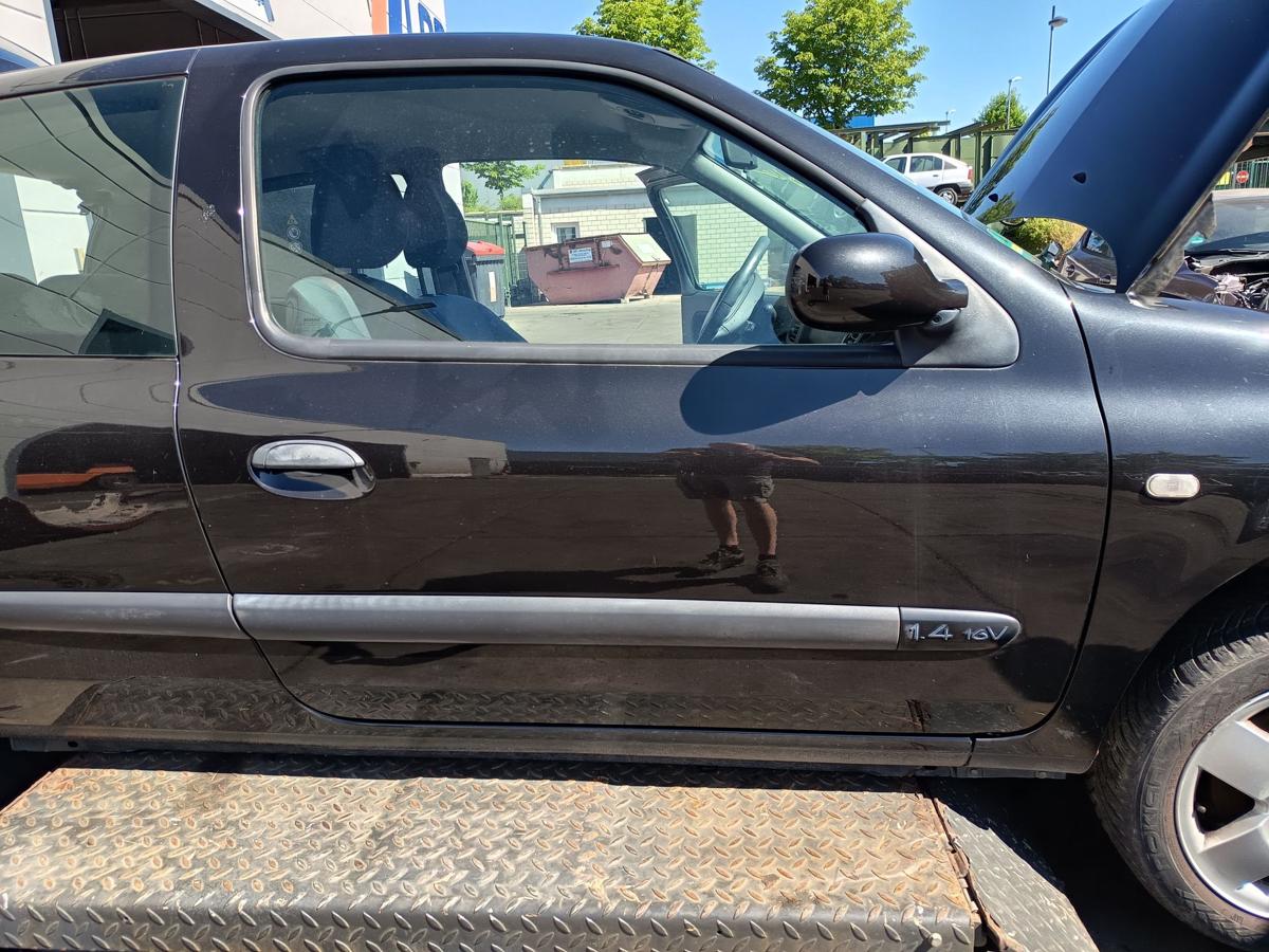 Renault Clio II orig Tür rechts 3-türer Beifahrertür NV676 ab Bj 06/2001