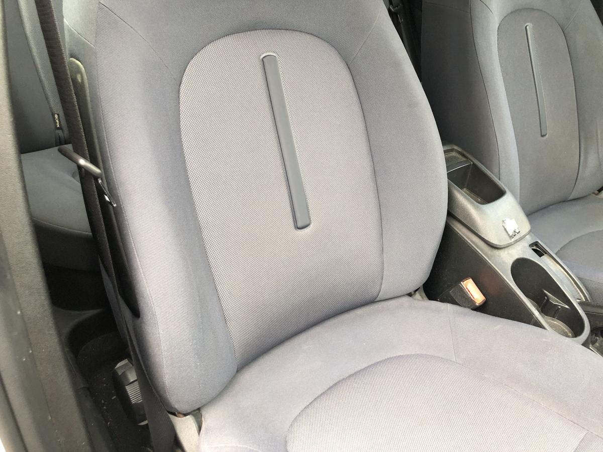 Fiat Bravo 198 Sitz vorn rechts Beifahrersitz Stoff mit Muster ohne Heizung