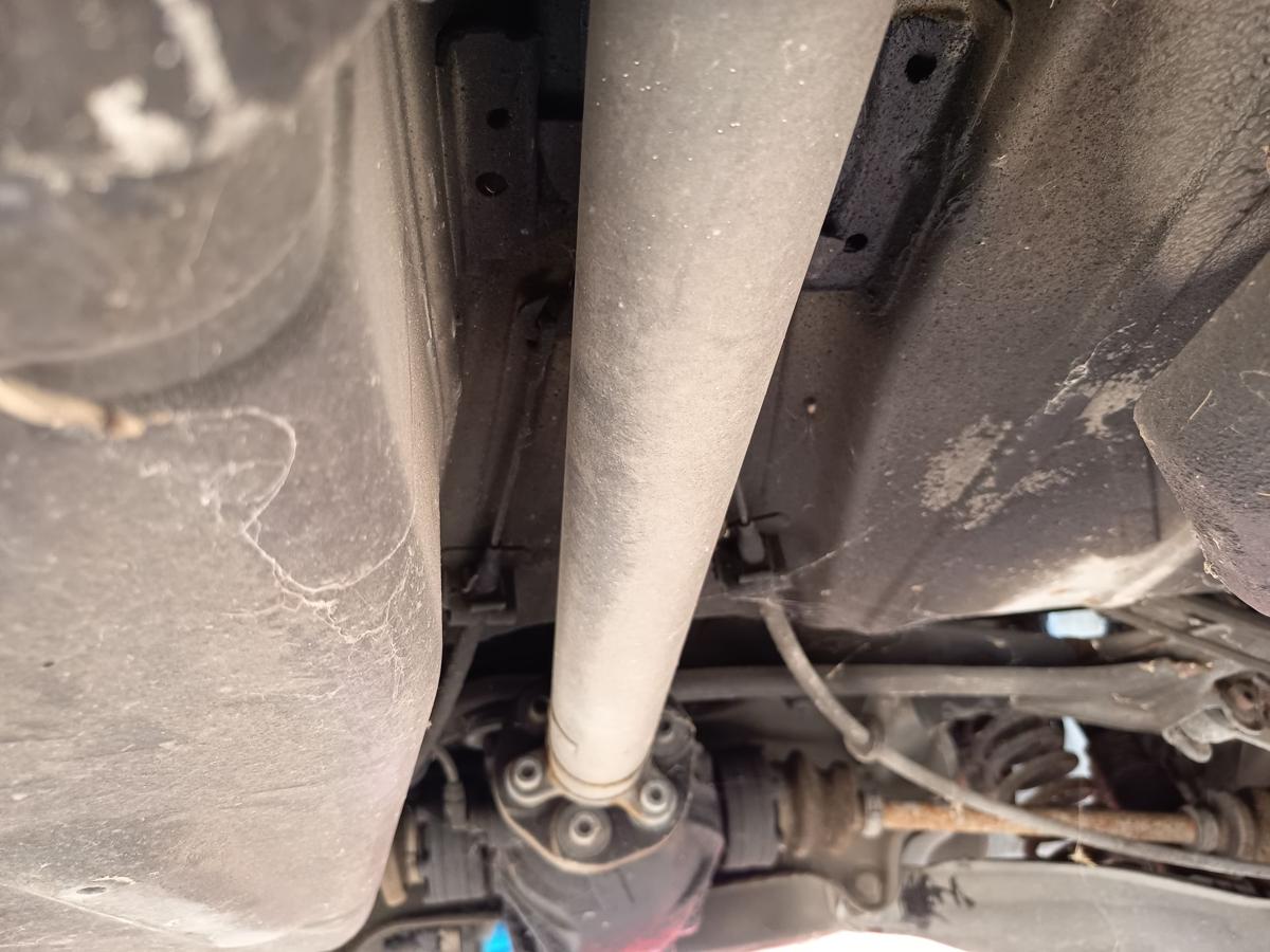 Mercedes S124 original Kardanwelle Antriebswelle 2,3l 97kW Benzin Bj 1988