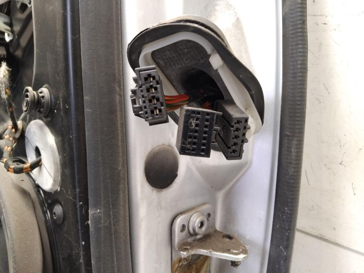 VW Touareg 7L T&uuml;r hinten links LA7W Reflexsilber Metallic BJ2002