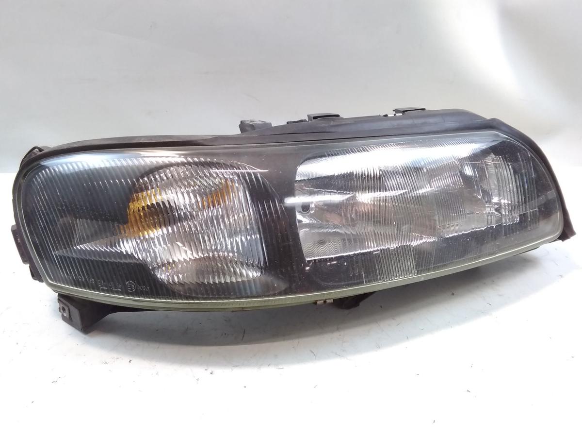 Volvo V70 II original Scheinwerfer rechts Valeo Halogen mit LWR Bj.2002