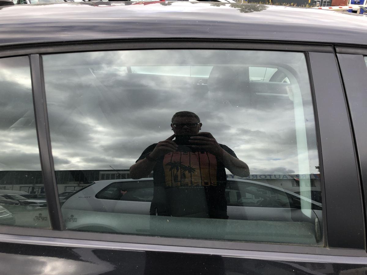 VW Golf 5 V 1K T&uuml;rscheibe hinten rechts Fondt&uuml;rscheibe Colorglas NICHT Variant