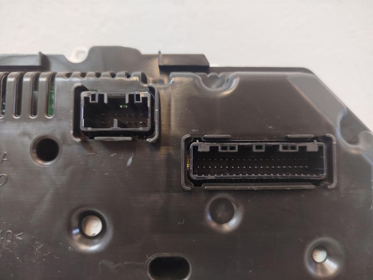 Toyota Yaris XP13 Tacho Kombiinstrument 1.3 73kw 1NRFE 88tkm