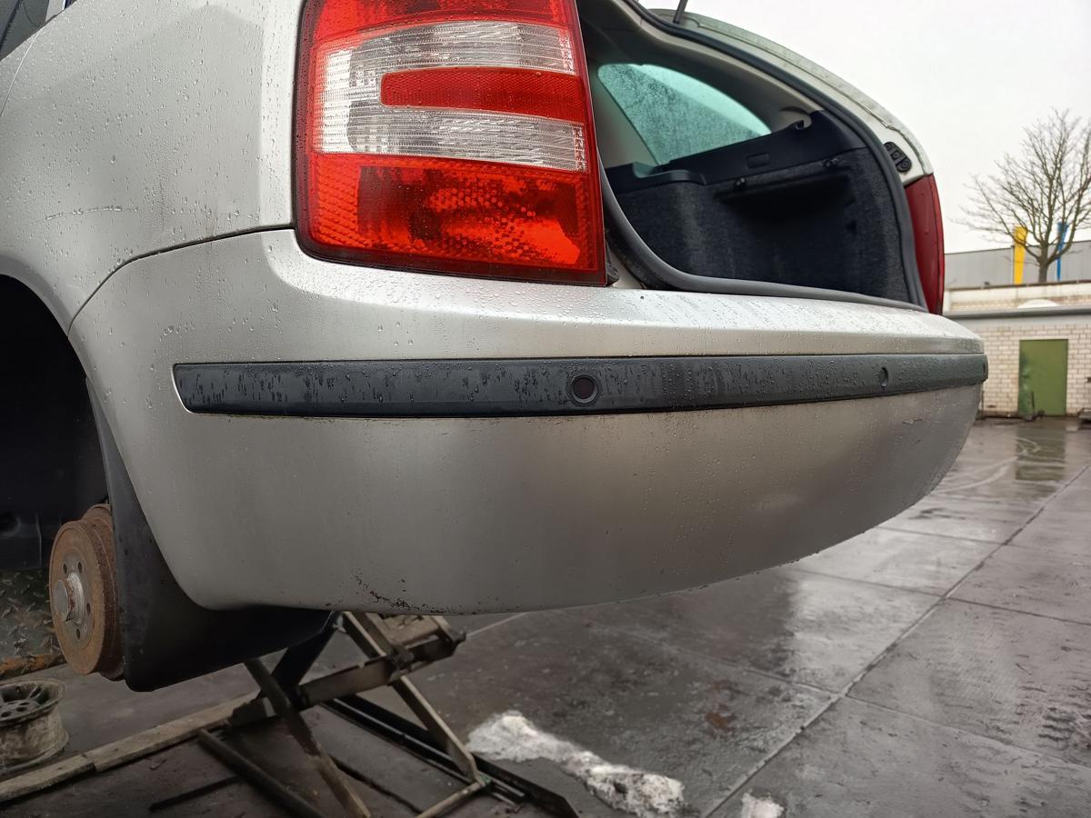 Skoda Fabia I 6Y original Sto&szlig;stange F&auml;nger hinten Heck F7T Diamantsilber Bj2005