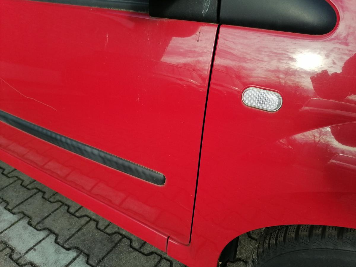 Renault Twingo 2 original Tür vorn links OV727 Rot Rohbau Bj.2010