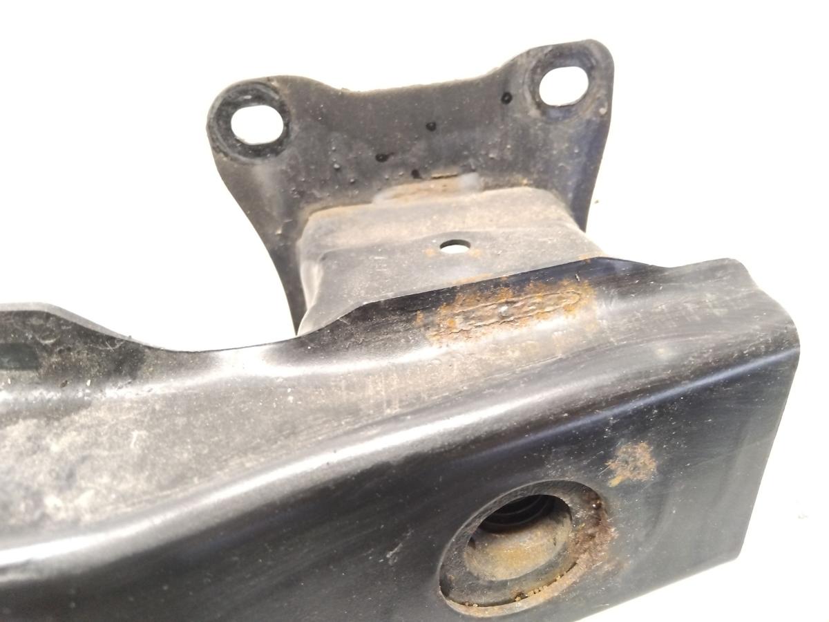 Seat Leon Kombi ST 5F original Träger Verstärkung Stoßfänger hinten Bj.2019