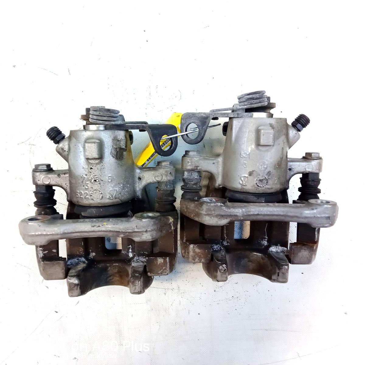 Audi TT 8N Quattro original Satz Bremssattel Hinterachse 256x22mm Bj.2003