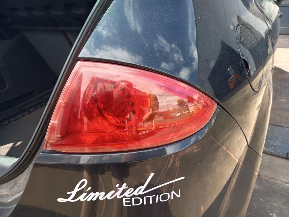 Seat Leon 1P original R&uuml;ckleuchte rechts au&szlig;en vor Facelift BJ 2006