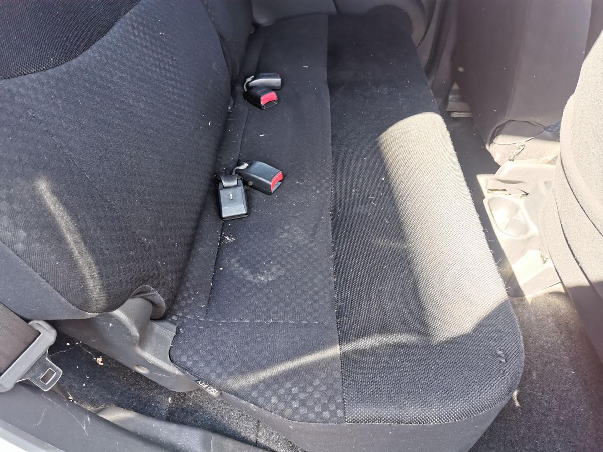 Daihatsu Materia M4 Rücksitz Rücksitzbank Rücksitzlehne Stoff verschiebbar