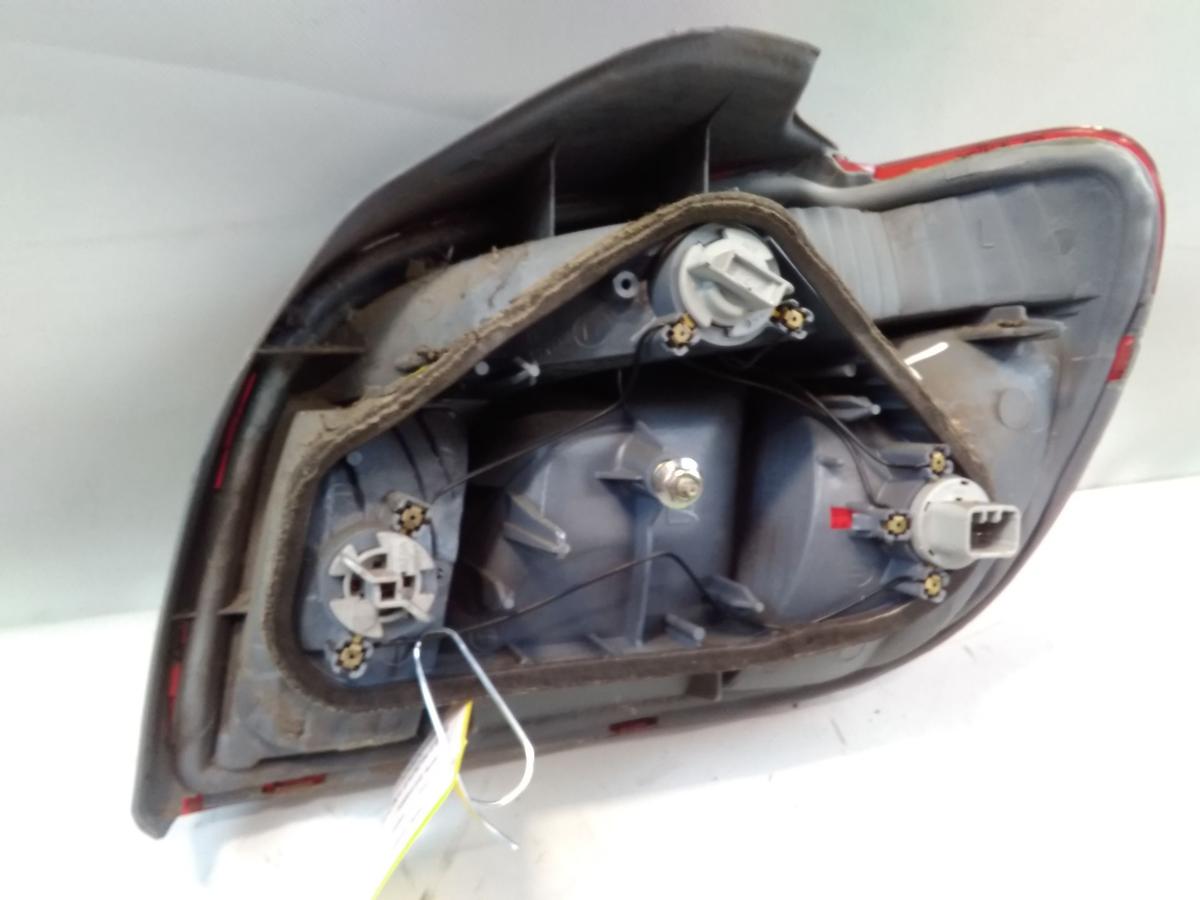 Toyota Yaris P1 original R&uuml;ckleuchte Heckleuchte Schlussleuchte links BJ2002